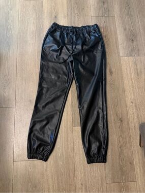 Love Tree medium Black Faux Leather Waistband Pants like new